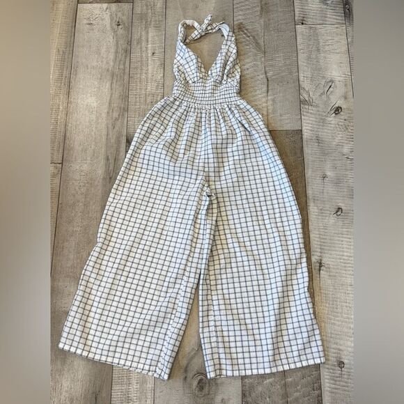 Urban Outfitters Donna Rae Smocked Halter Jumpsuit - Picture 4 of 8